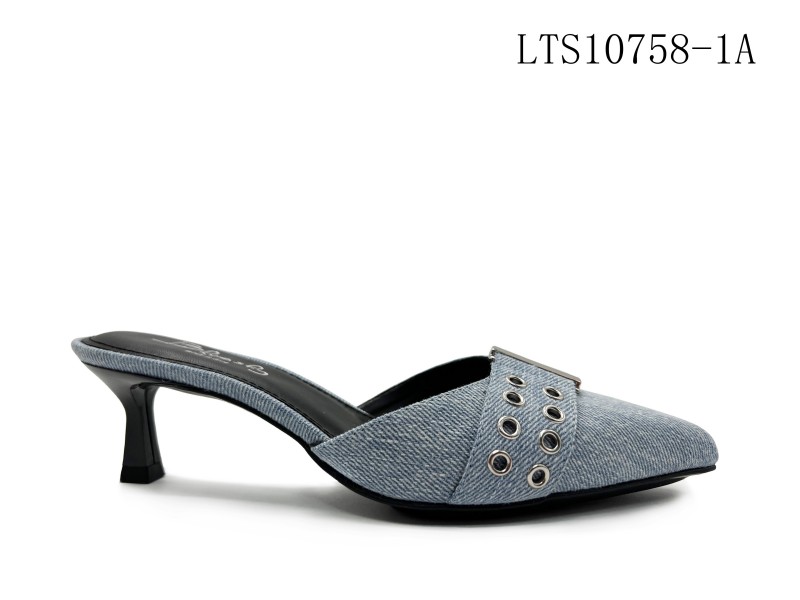 Chic Pointed-Toe Mule Heels Chic Pointed-Toe Mule Heels